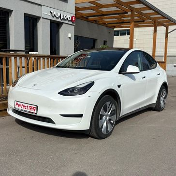 טסלה MODEL Y