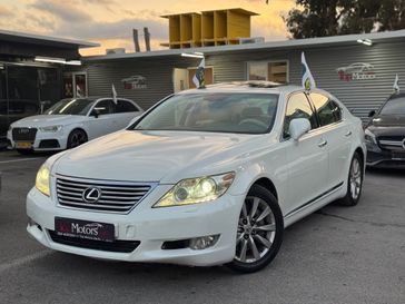 לקסוס LS