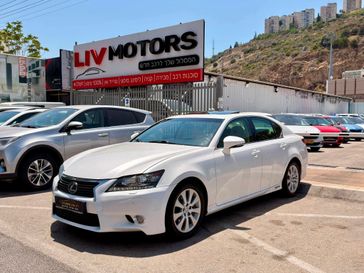 לקסוס GS