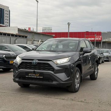 טויוטה RAV4