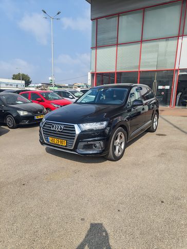 אאודי Q7