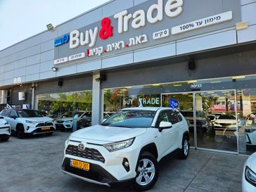 טויוטה RAV4