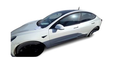 טסלה MODEL 3