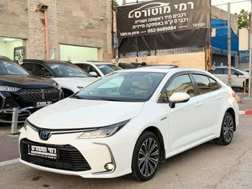 טויוטה קורולה