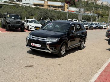 מיצובישי אאוטלנדר