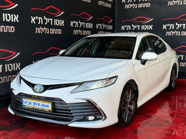 טויוטה קאמרי