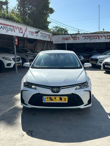 טויוטה קורולה