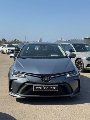 טויוטה קורולה