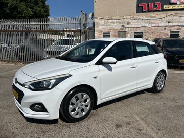 יונדאי I20