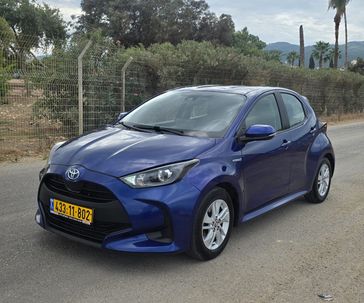 טויוטה יאריס