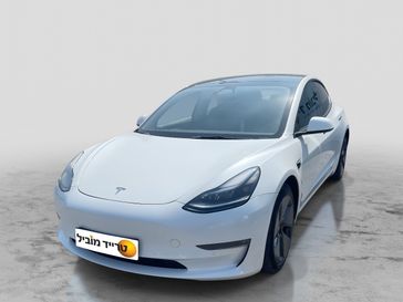 טסלה MODEL 3