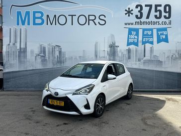 טויוטה יאריס