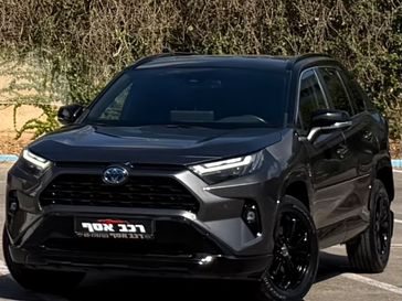 טויוטה RAV4