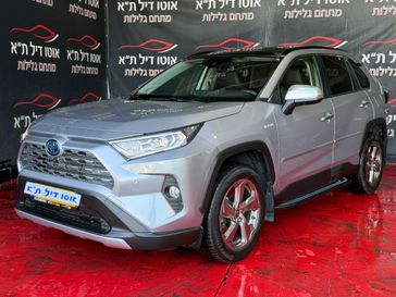 טויוטה RAV4