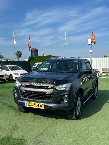 איסוזו D-Max