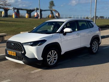 טויוטה קורולה קרוס