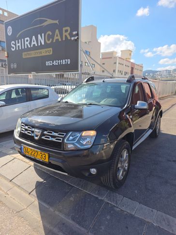 דאצ'יה DUSTER