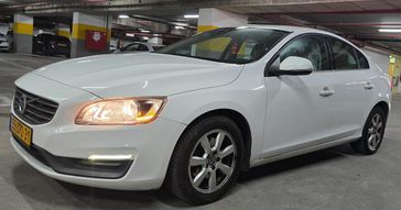 וולבו S60