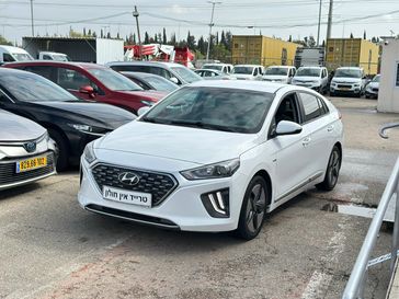 יונדאי איוניק