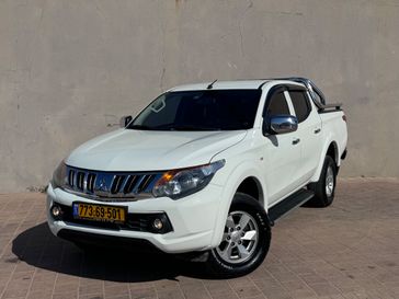 מיצובישי L-200