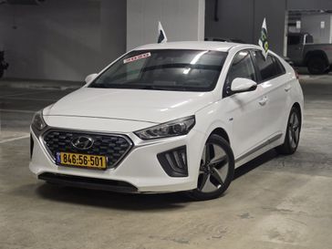 יונדאי איוניק