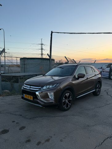 מיצובישי אקליפס קרוס