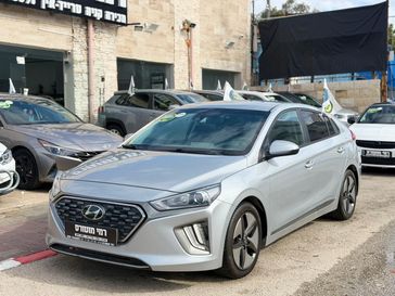 יונדאי איוניק