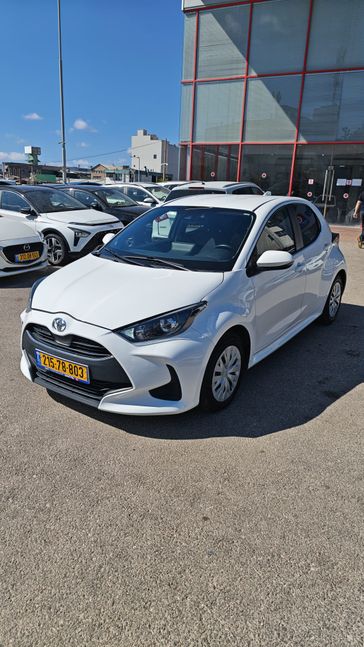 טויוטה יאריס