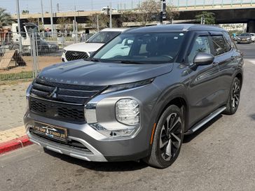 מיצובישי אאוטלנדר