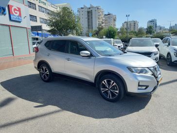ניסאן X TRAIL