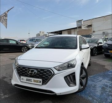 יונדאי איוניק