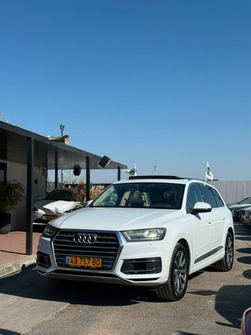 אאודי Q7