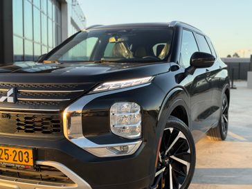 מיצובישי אאוטלנדר