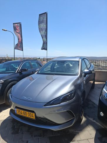 בי ווי די SEAL 5