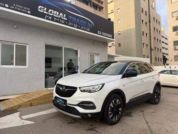 אופל גרנדלנד-X