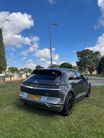 יונדאי איוניק