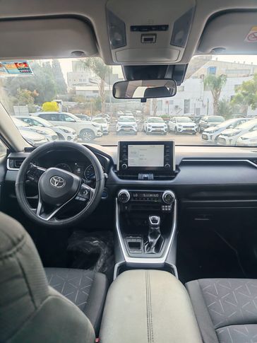 טויוטה RAV4