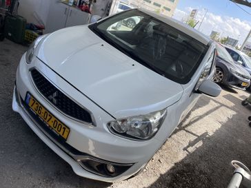 מיצובישי ספייס סטאר