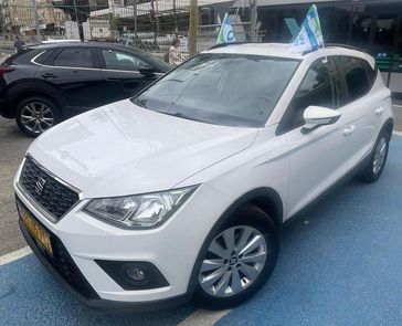 סיאט ארונה