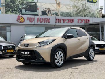 טויוטה אייגו