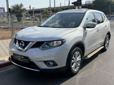 ניסאן X TRAIL