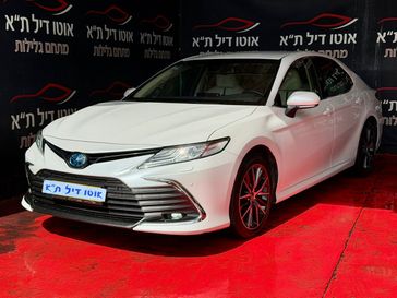 טויוטה קאמרי