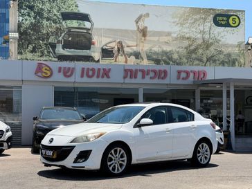 מזדה 3