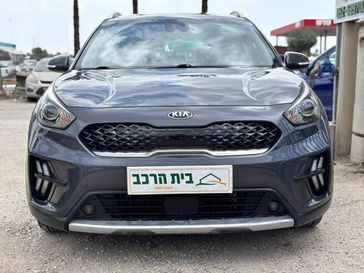קיה נירו