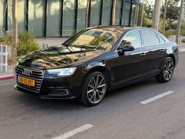 אאודי A4