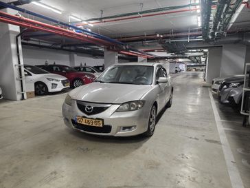 מזדה 3