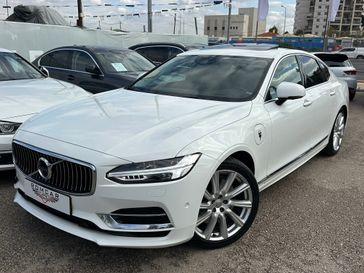 וולבו S90