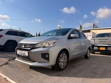 מיצובישי אטראז