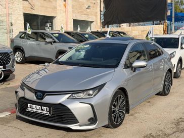 טויוטה קורולה