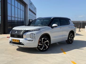 מיצובישי אאוטלנדר